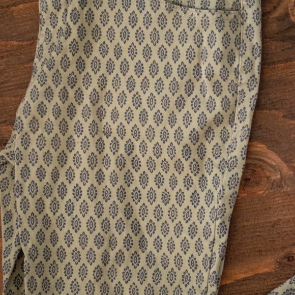 American Rag - Picture 4 of 6